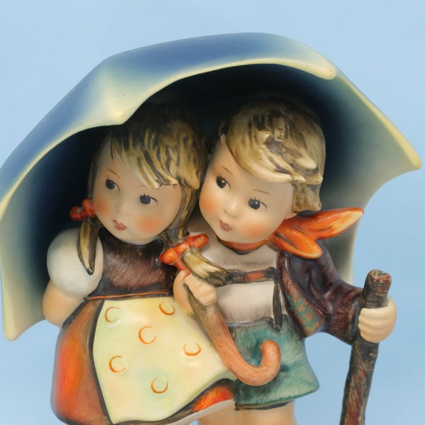 VERY NICE Hummel Stormy Weather figurine #71, TMK3, boy and girl with umbrella, Goebel kids, vintage Hummel figurine, porcelain gift