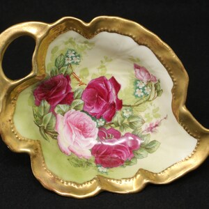 VERY NICE antique O&E G Royal Austria trinket dish with roses, Rose Pompadous, Oscar and Edgar Gutherz, hand painted porcelain dish/ bowl