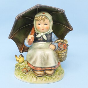 Excellent Vintage Hummel Smiling Through figurine #408/0, TMK6, 4.5&quot; Hummel girl with an umbrella, Goebel Hummel 408, porcelain gift