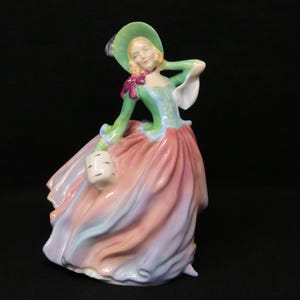 MINT 7 3/4&quot; Royal Doulton figurine, Autumn Breezes, HN 1911, collectible porcelain figure, Royal Doulton lady, Royal Dalton, collectors gift