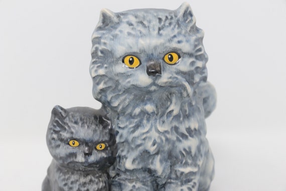 MINT 5 Inch Goebel Cats Figurine, Gray Persian Cat With a Kitten