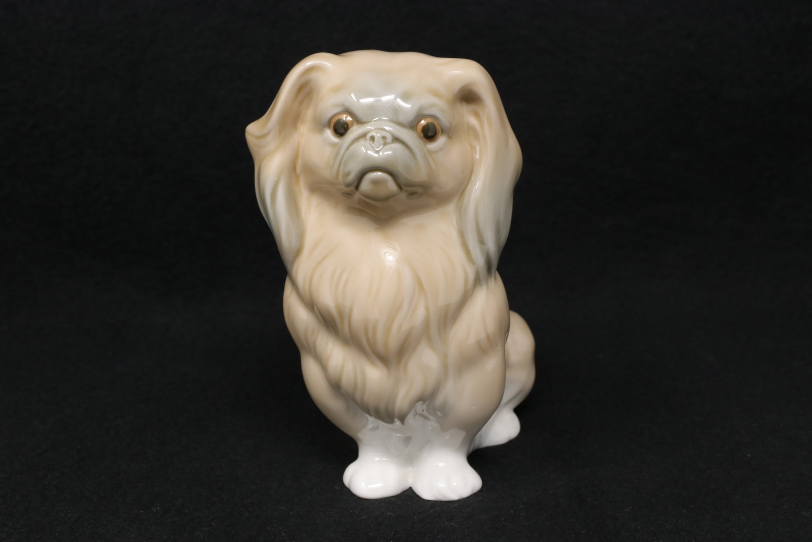 lladro pekingese