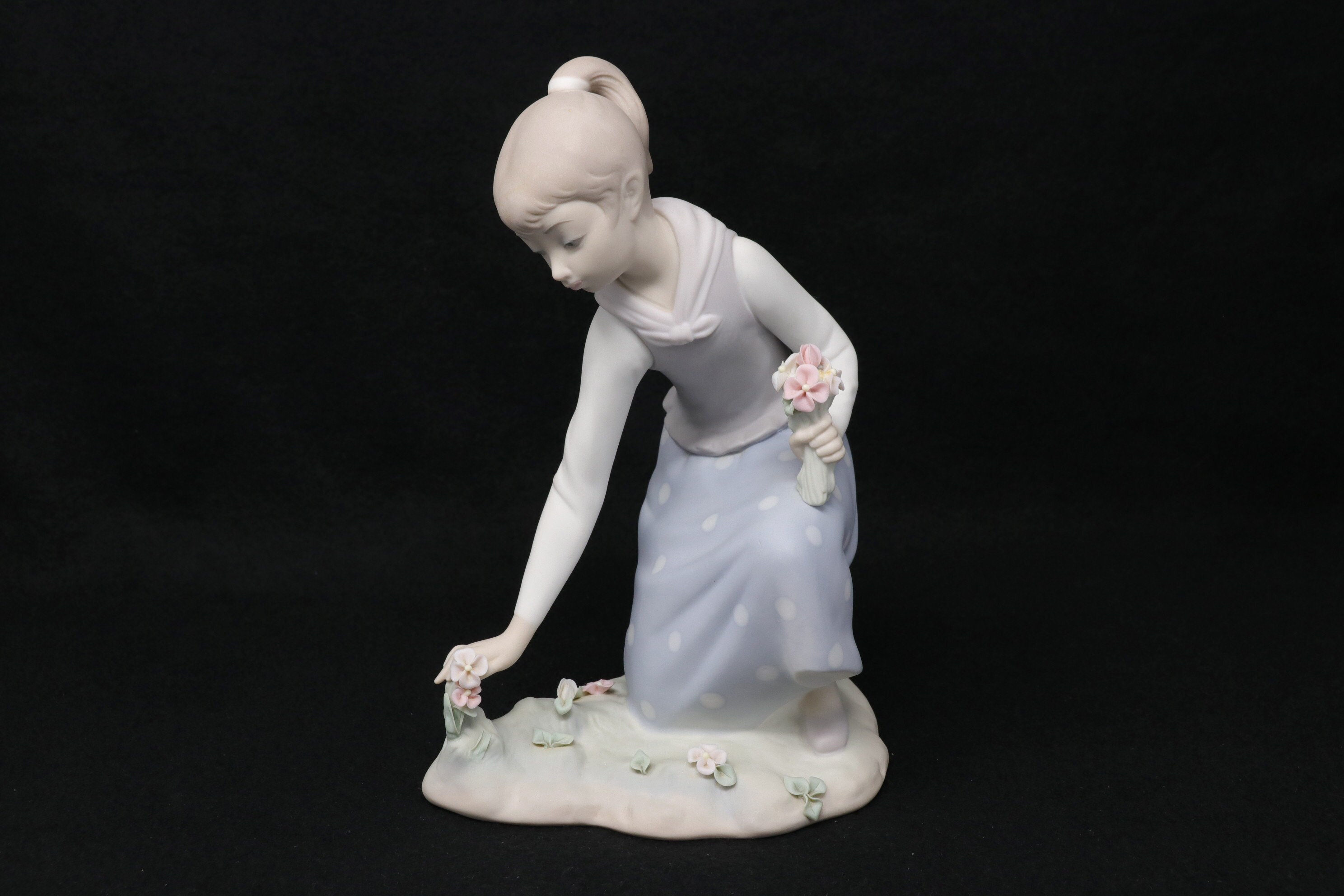 8 Lladro figurine Picking Flowers 1172 bisque Etsy