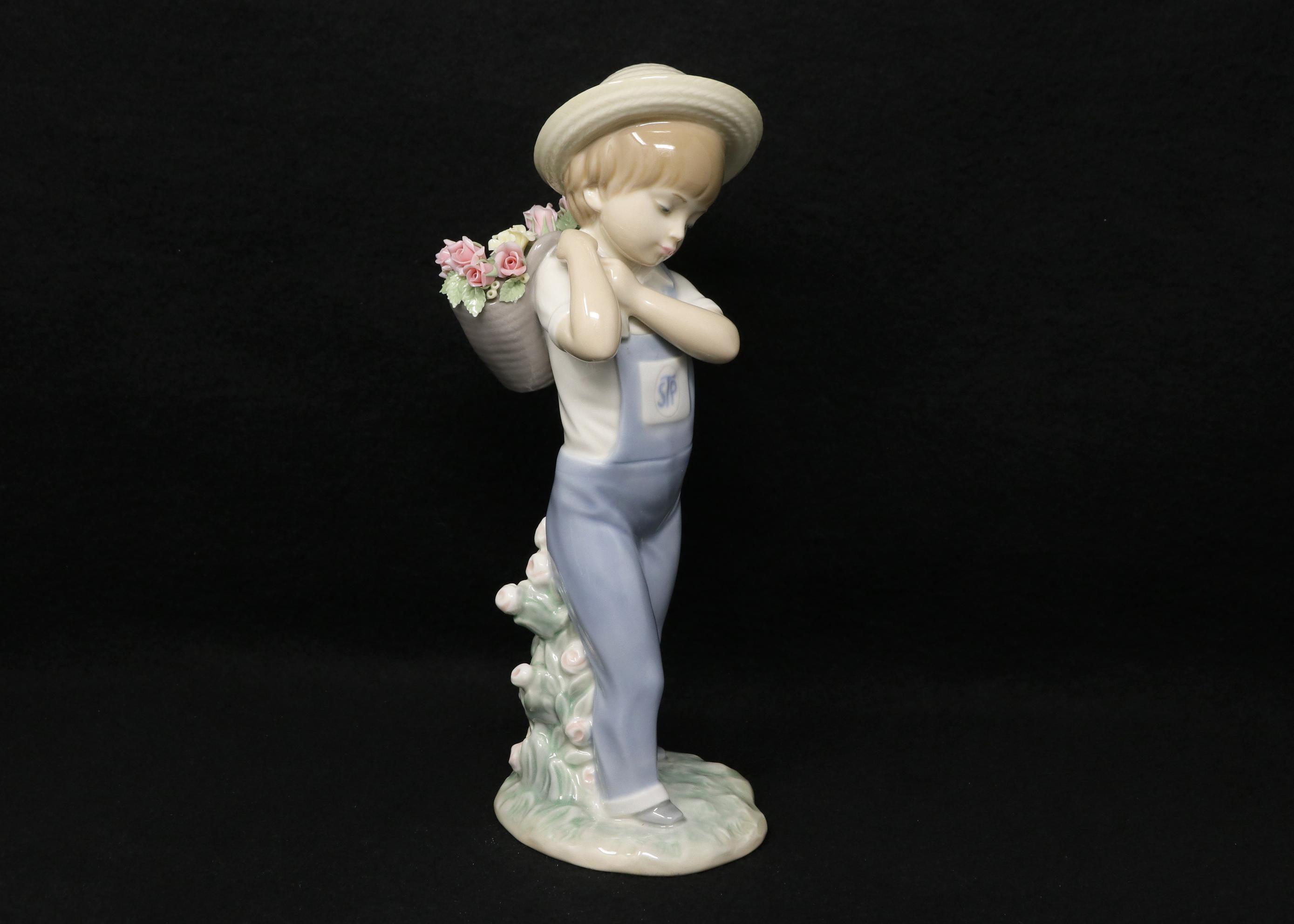 【リヤドロ 】Flower Harvest 少年と花 No.1286 リヤドロ 】Flower Harvest 少年と花 No.1286 - メルカリ