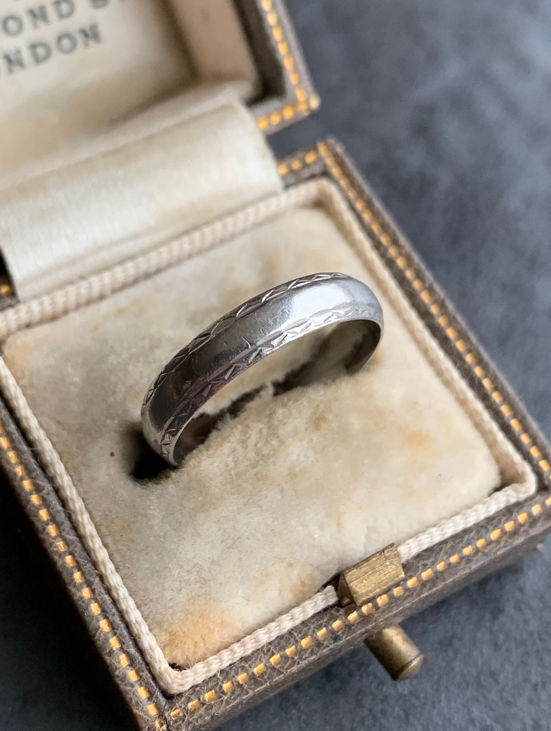 Vintage Platinum Band Ring Size UK L