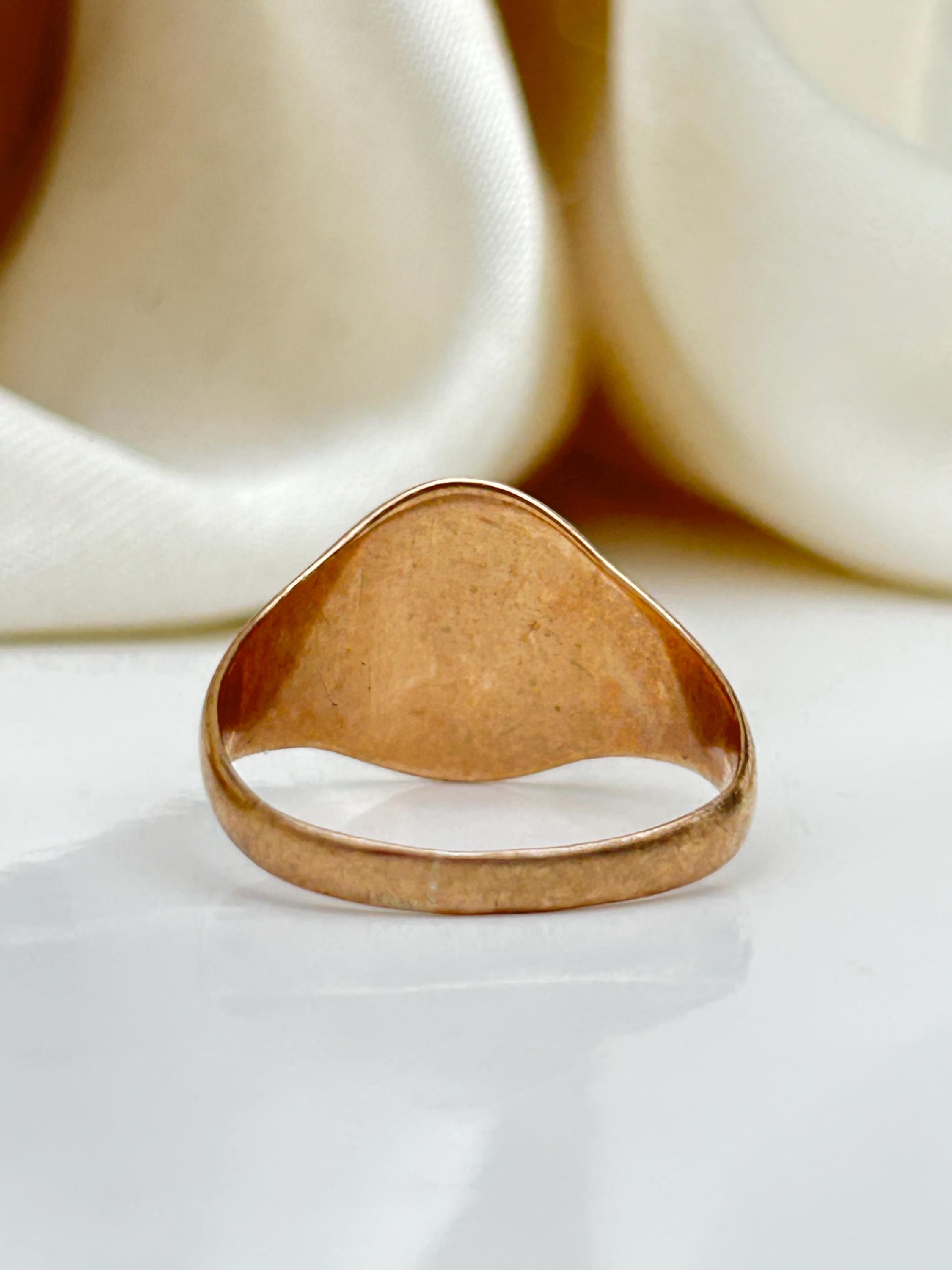 アクセサリー 1958's 9k Gold Signet Ring Antique Victorian British 9K Gold Signed Ring Chart Shows