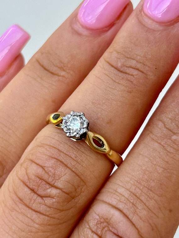 18ct Yellow Gold Diamond Solitaire Ring - image 2