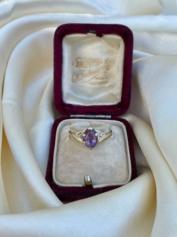 Vintage 9ct Yellow Gold & amethyst Diamond Ring - image 2