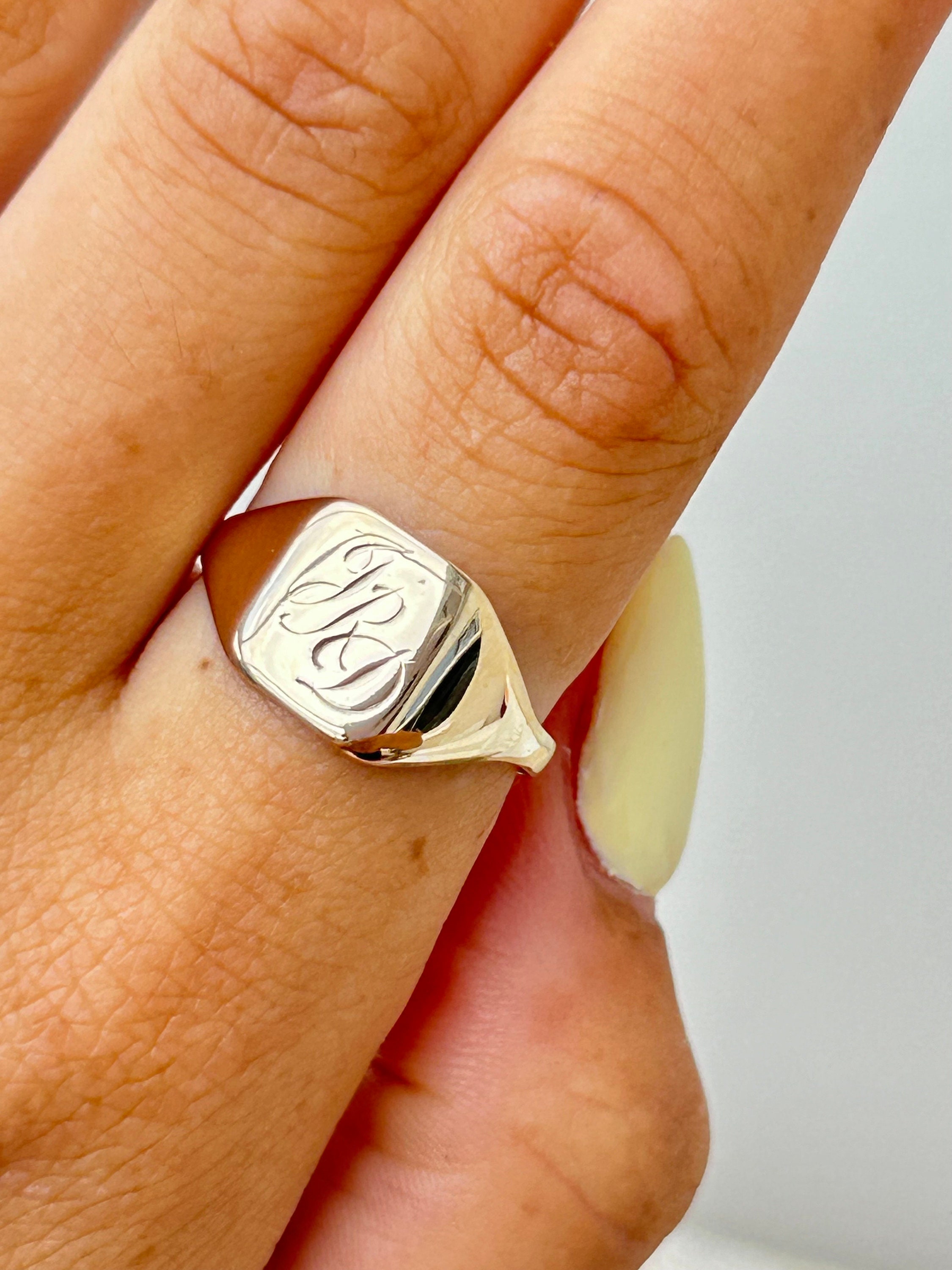 Chunky Vintage 9ct Gold Signet Ring - Etsy