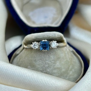 Antique C.1920 Sapphire and Diamond 3 Stone Ring in 18ct Yellow Gold & Platinum