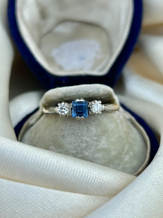 Antique C.1920 Sapphire and Diamond 3 Stone Ring i