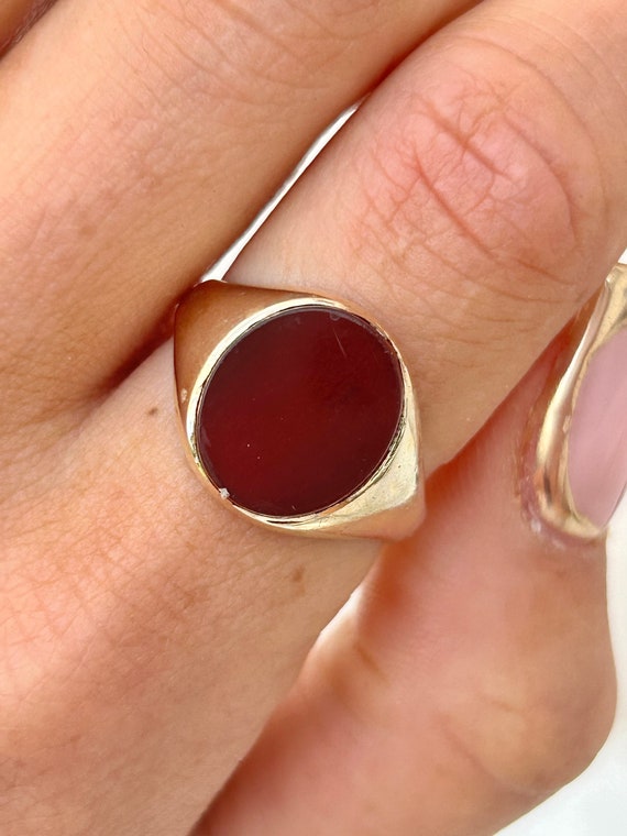 Pre Loved Chunky Carnelian Signet Ring in 9ct Yel… - image 1