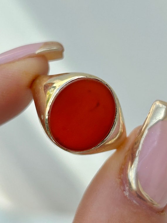 Pre Loved Chunky Carnelian Signet Ring in 9ct Yel… - image 4