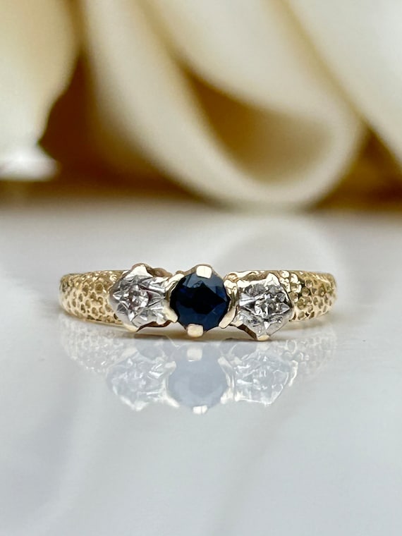 Sweet 9ct Yellow Gold Sapphire and Diamond 3 Stone