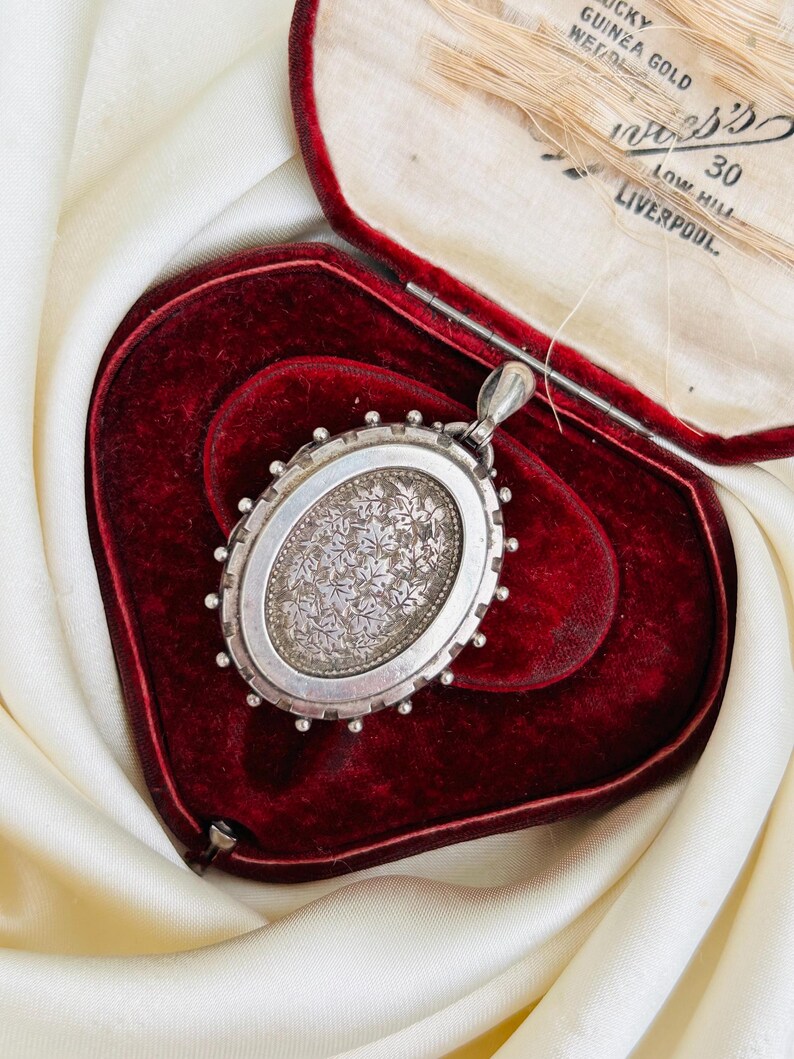 Cloth Locket Victorian Sterling Silver Ornate Locket Pendant - Etsy