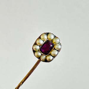 Antique Georgian Almandue Garnet and Pearl Yellow Gold Stick Pin