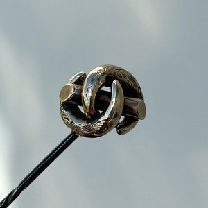 Antique Gold Stick Pin Brooch
