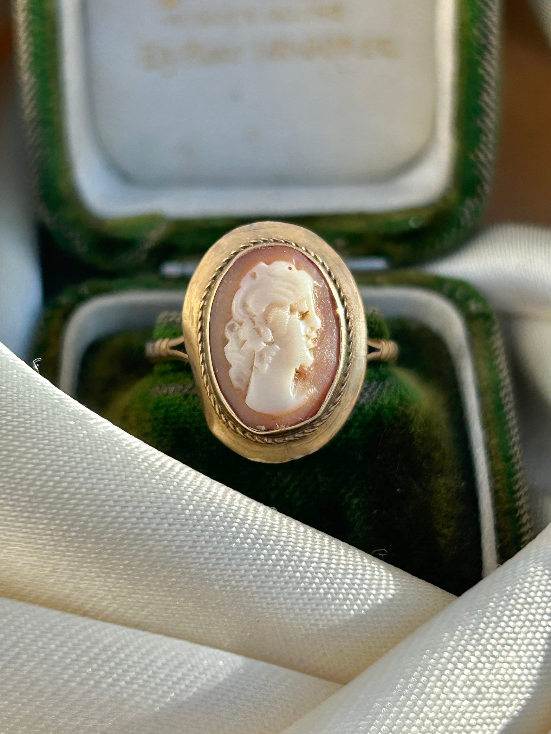 Vintage 9ct Gold Cameo Ring - Etsy