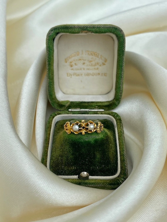 Vintage 9ct Yellow Gold Unusual Pearl Ring - image 2