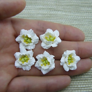White Eustoma, Polymer Clay Flower beads, White Flowers, 5 pieces image 1