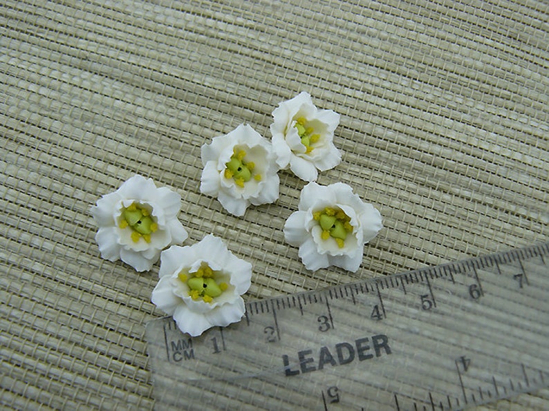 White Eustoma, Polymer Clay Flower beads, White Flowers, 5 pieces image 3