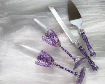 Wedding glasses and cake cutter set for bride and groom, gothic wedding flutes and cake serving set, purple wedding decor