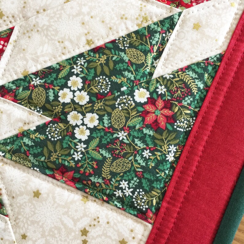 Quilted Christmas Table Runner Holly Table Runner Red and Etsy