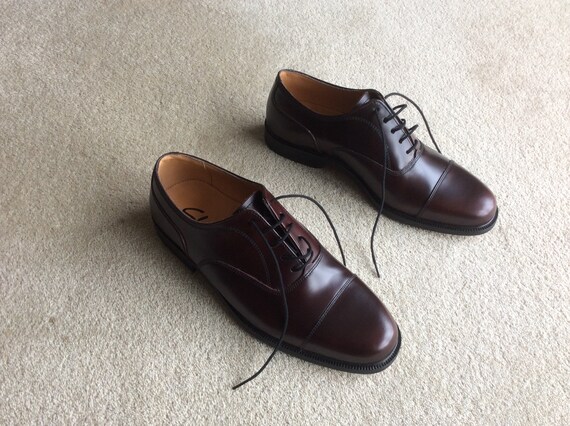 clarks burgundy mens shoes