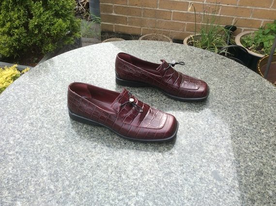 ladies burgundy shoes uk