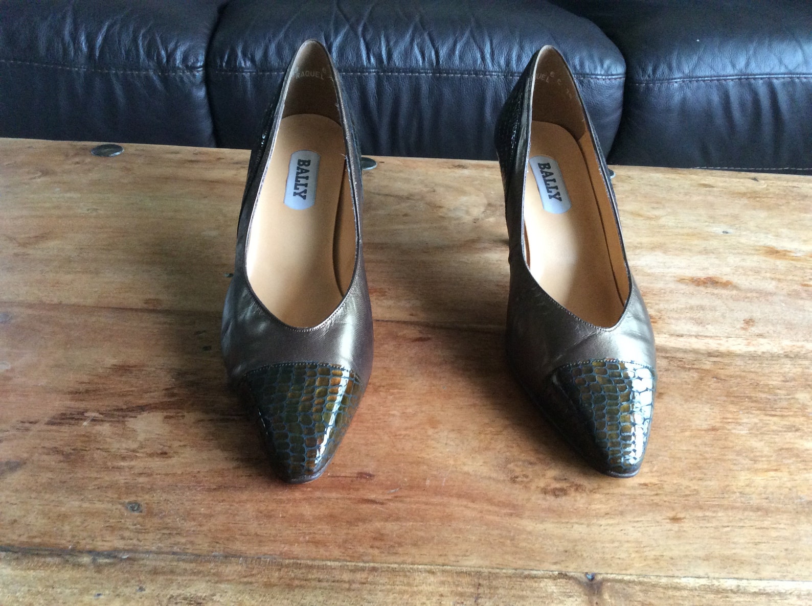 42 Limited Edition Copper court shoes for Women