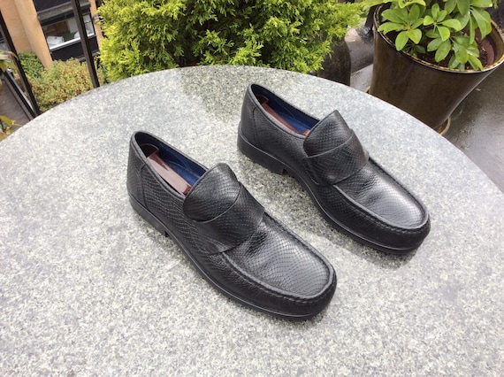 mens black leather loafers uk