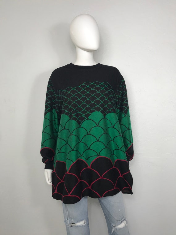 Vtg 80s abstract avant garde fishscale A-lIne swea
