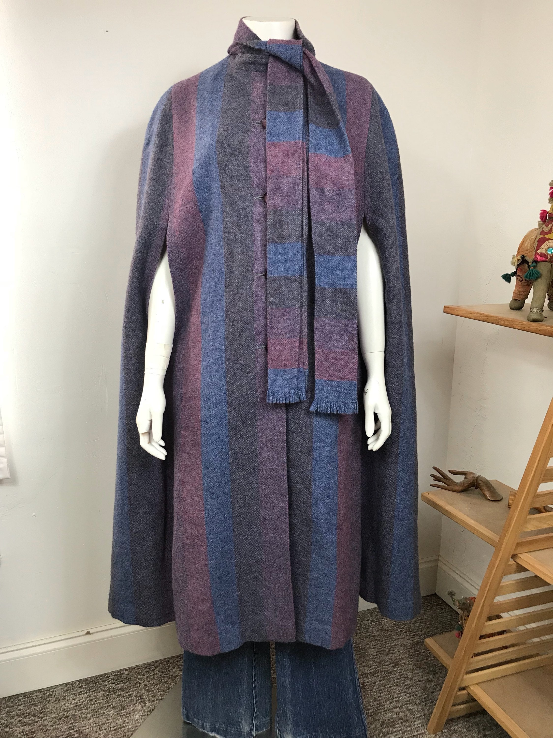 Écharpe Vintage En Soie - Dimensions 34 X 180 Cm - Couleur Ivoire - État D'occasion