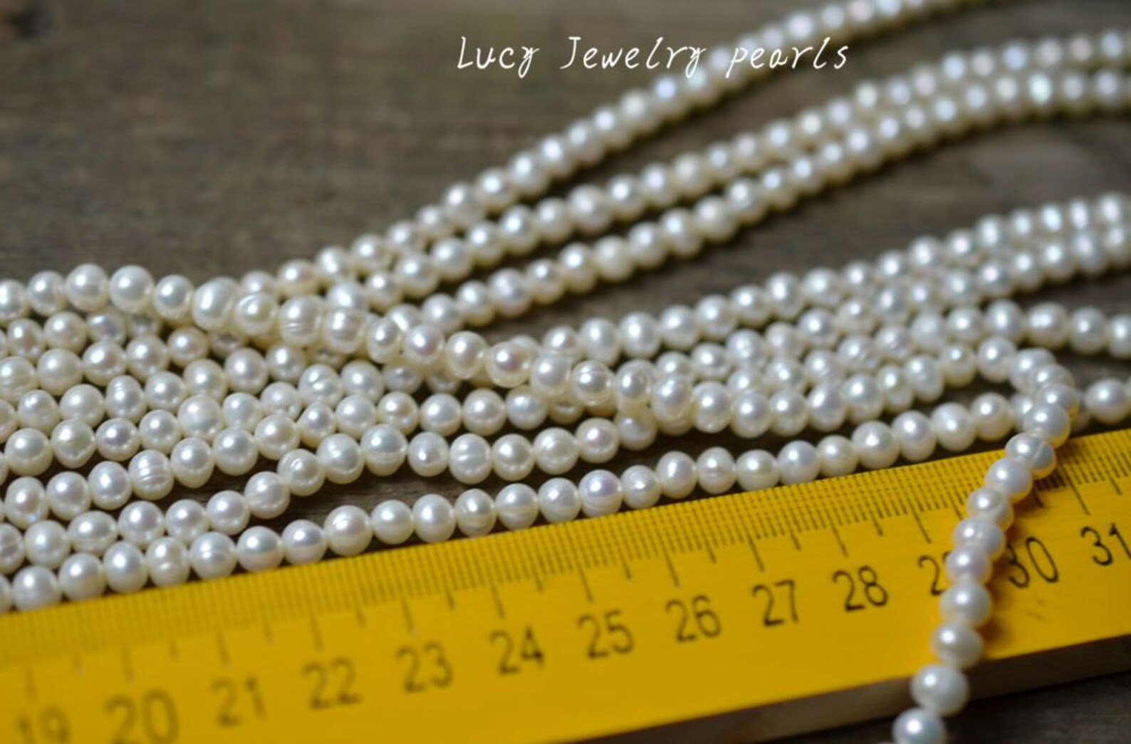 Perlas Para Decorar Color Blanco (Sin Hueco) Bolsa 500gm - Manualidades