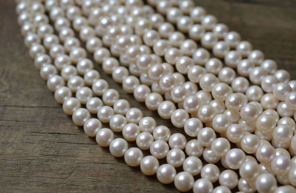 [LLOYD] 韓国☆Natural Freshwater Pearl Bead Necklace Long 42-Inch Natural Fresh Water Pearl Necklace - Hand