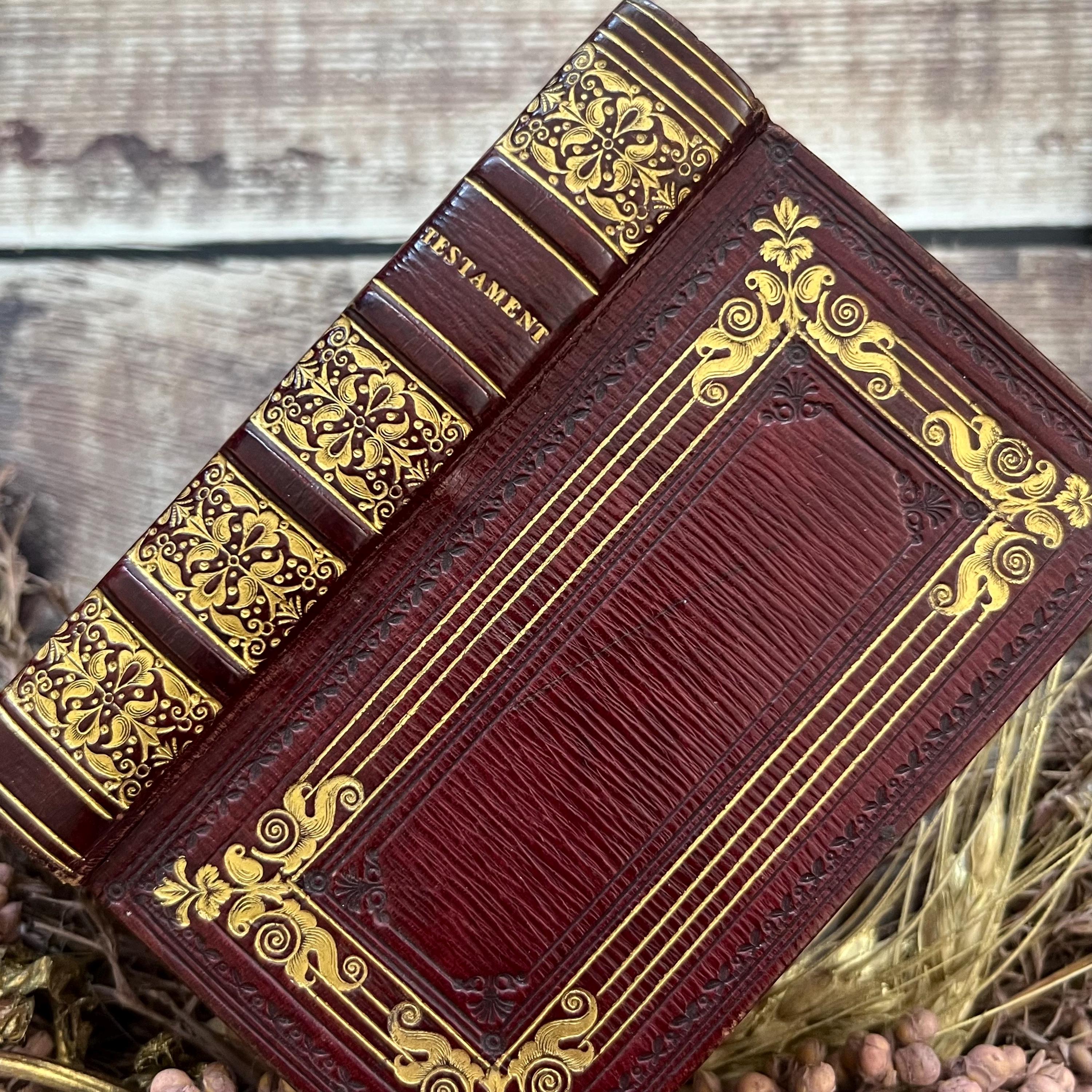 TheVintageBookwormUK - Etsy 日本