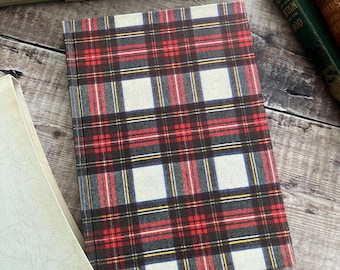 1973 Nuestra vida en las Tierras Altas; Diario de la reina Victoria; Libro ilustrado