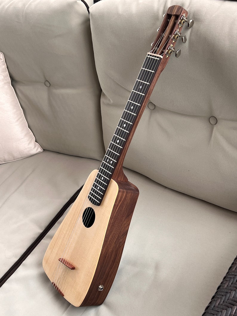 Grande 6 String Guitar: Standard Tuning, Beautiful Walnut and Spruce, Lovely Rich Voice, Compact Size, Built-in Pickup Number 487 画像 6