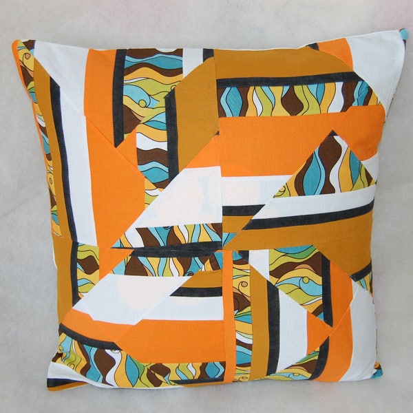 Housse de coussin en patchwork de couleur orange/blanc/beige et tissu multicolore