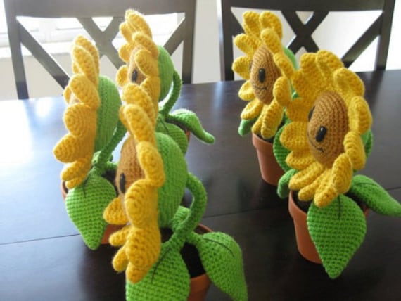 かぎ針編みの手作り鉢植えひまわり、かぎ針編みのひまわり2個セット