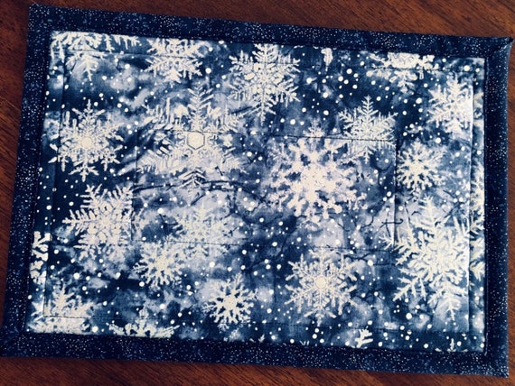 Blue, White and Silver Christmas Quilted Hot Pad/trivet, Blue Snowflake  Fabric, Christmas Table, Table Protection,casserole Trivet 