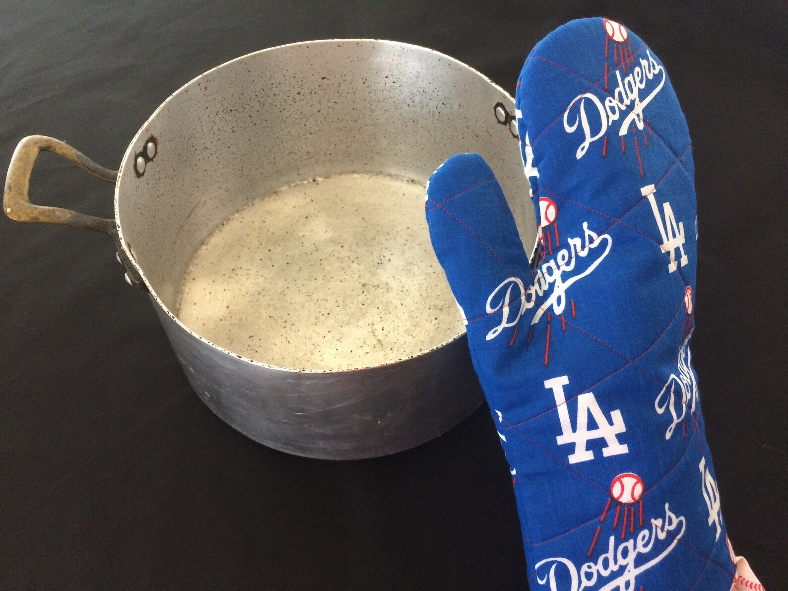 Los Angeles Dodgers Oven Mitt Dodgers Fabric Dodgers Home Etsy