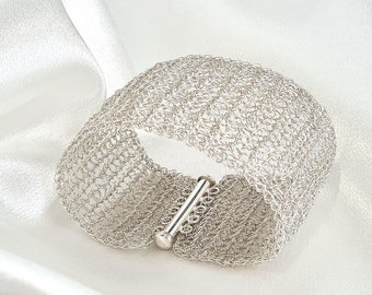 Pulseira de malha prateada, pulseira larga de luxo, joias boho, pulseira de prata para casamento, pulseira larga, pulseira grande e robusta