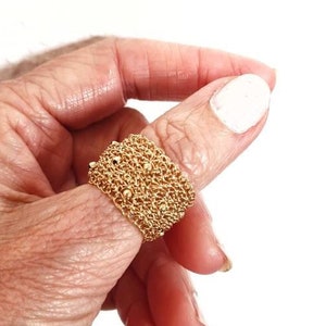 Wide Thumb Ring, Gold Statement Ring, Mesh Ring, Wide Gold Ring, Chunky Gold Ring, Large Ring, Cigar Band Ring, Big Rings, Unique Gold Ring