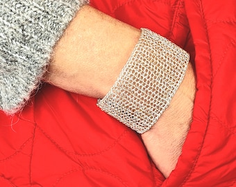 Pulseira de malha larga prateada, joias boho, pulseira grande, pulseira grossa de prata, pulseira de punho largo, pulseira grossa de prata