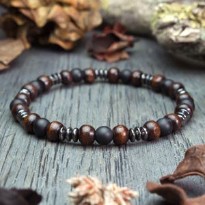 Bracelet de bois et de perles Masai pour homme, Bracelet tribal pour homme  avec perles en Hématite et en bois, idée de cadeau pour un ami -  France