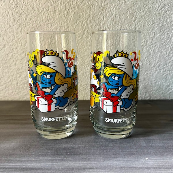 Vintage 1983 Peyo Set of Two Smurfette Glasses, Peyo 1983 Licensed Cartoon, Tumbler, Cartoon Glassware