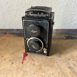 Vintage 1940s Trumpfreflex TLR Camera Anastigmat Triolar with case