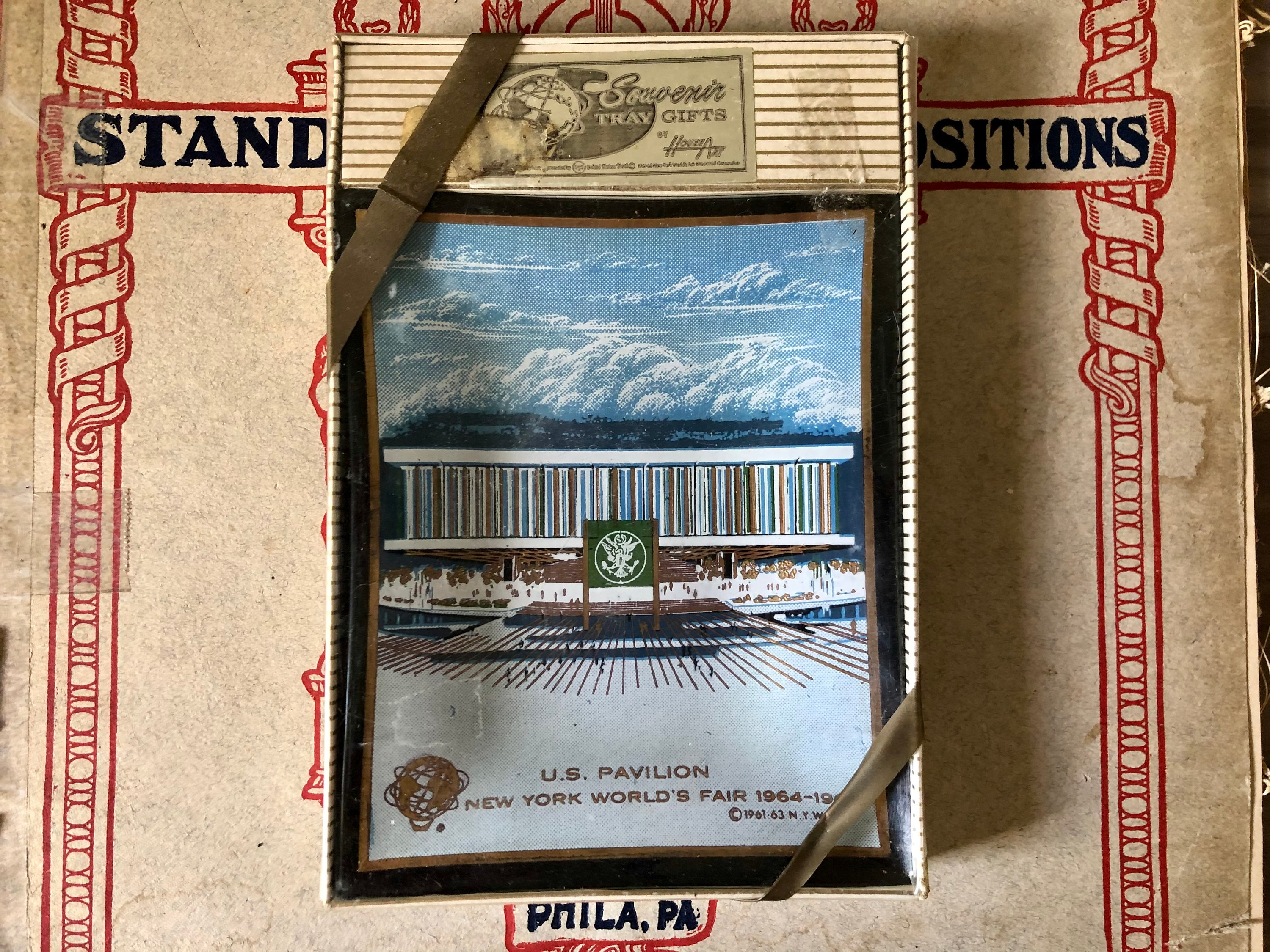 Vintage NOS Houze Art New York World's Fair 196-1963 Trinket
