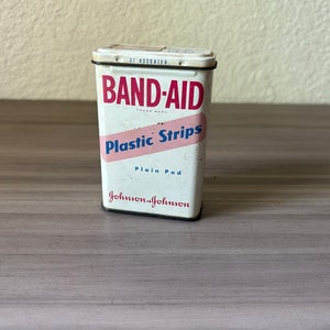 Vintage Band-Aid Plastic Strips Plain Pad with Robin Hood Scene Prize Inside on Front Tin-Johnson & Johnson-39 Cents-Retro Band-Aids-Medical